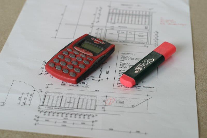 Mehr über den Artikel erfahren Designertisch STEVY – Größen- & Gewichtsangaben